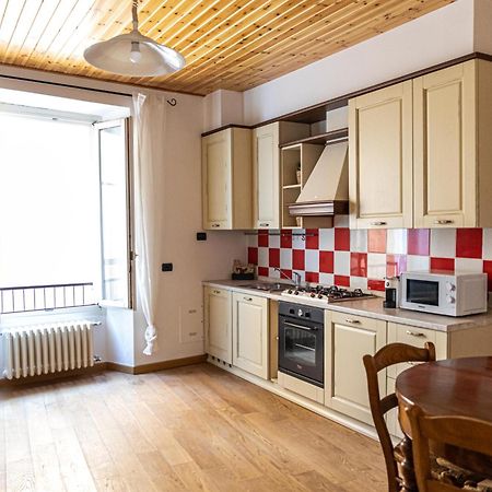 Magico Loft Nel Centro Storico Apartment Toscolano Maderno Exterior foto