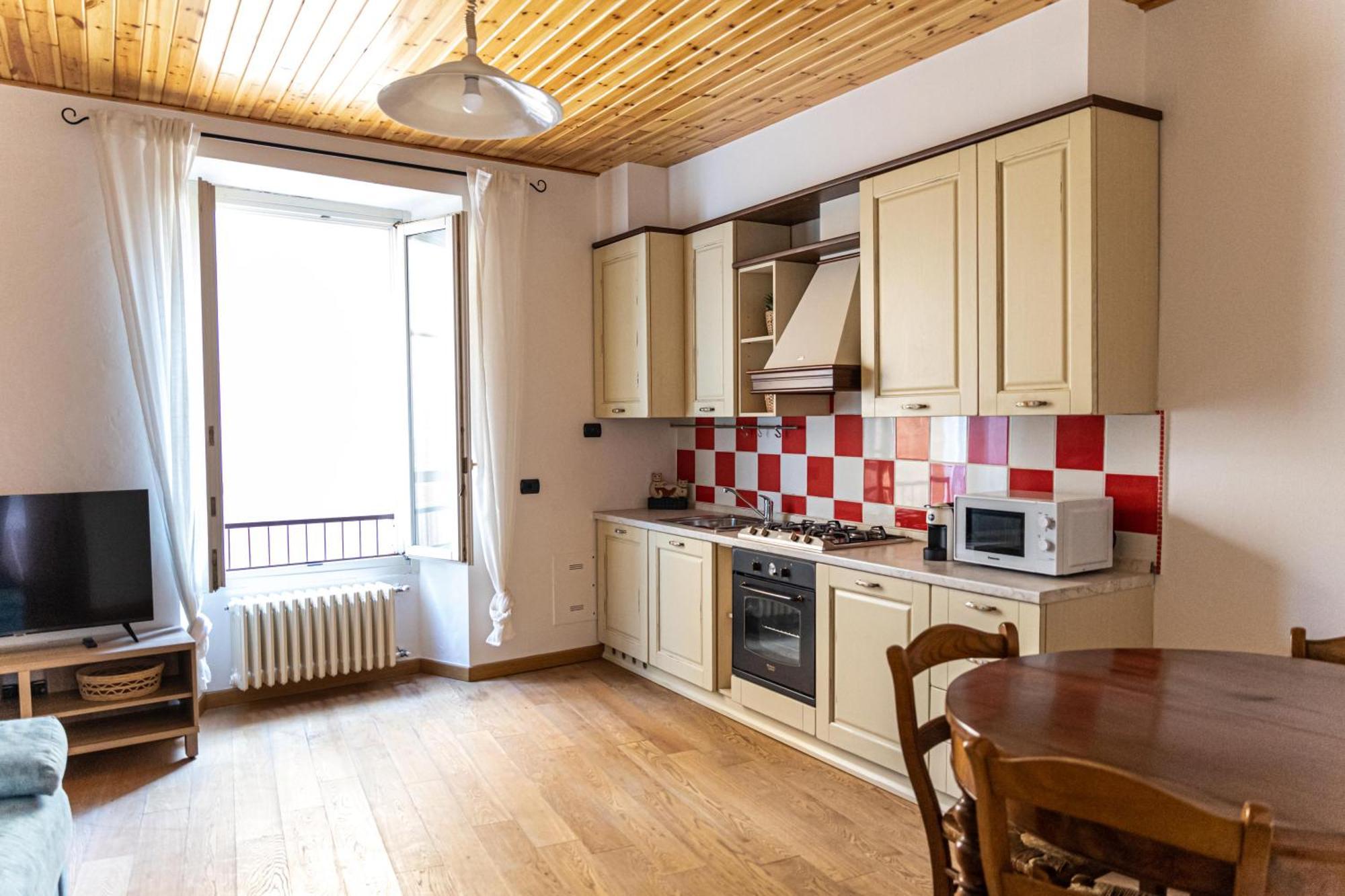 Magico Loft Nel Centro Storico Apartment Toscolano Maderno Exterior foto