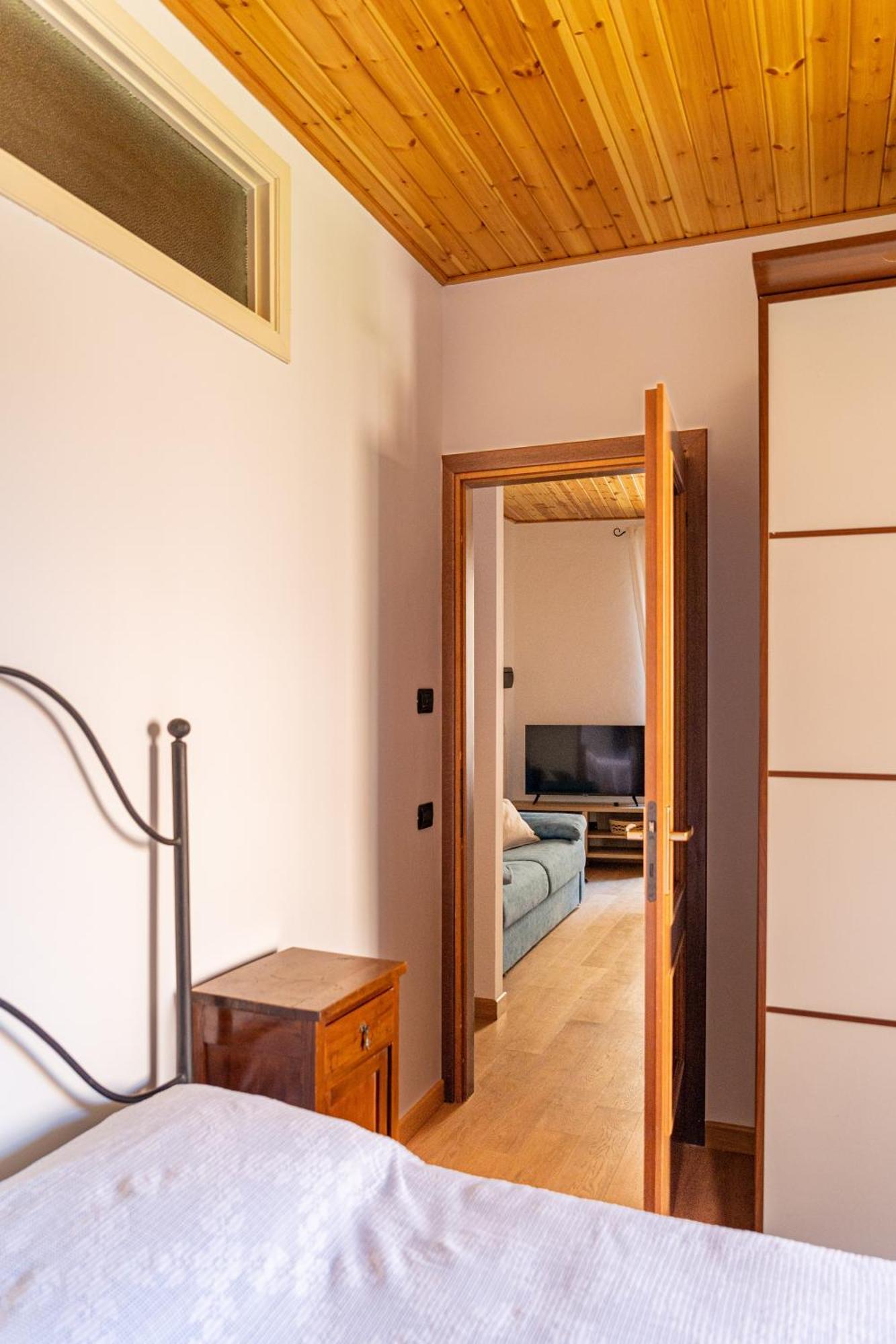 Magico Loft Nel Centro Storico Apartment Toscolano Maderno Exterior foto